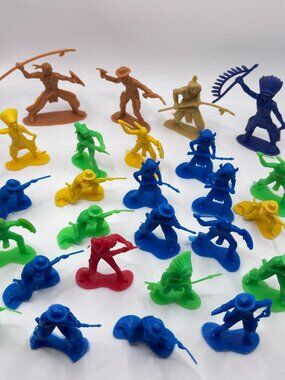 Cowboy and Indians 2”-3” Vintage Plastic Figures cake toppers western Lot Of 26